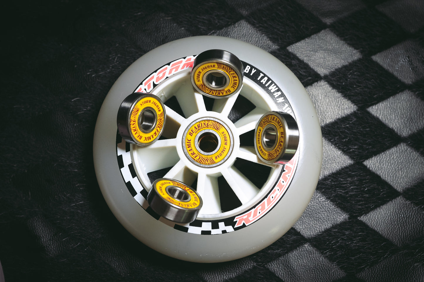 STORM JAGUAR Bearings