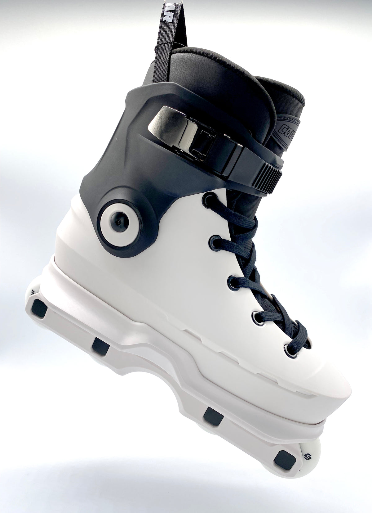COUGAR SKATES V7 7003 Aggressive Skates-White