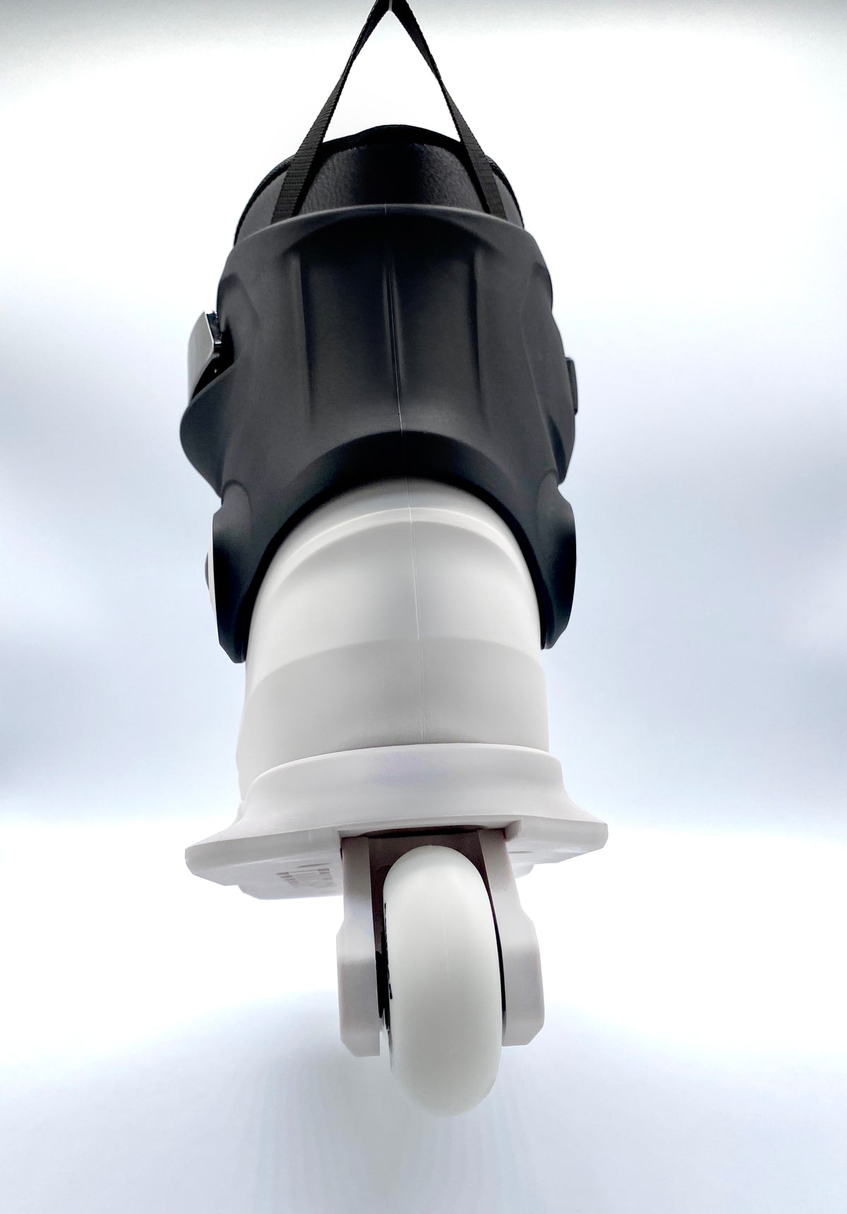 COUGAR SKATES V7 7003 Aggressive Skates-White